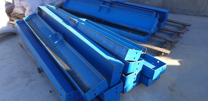 Rafturi cantilever second hand.